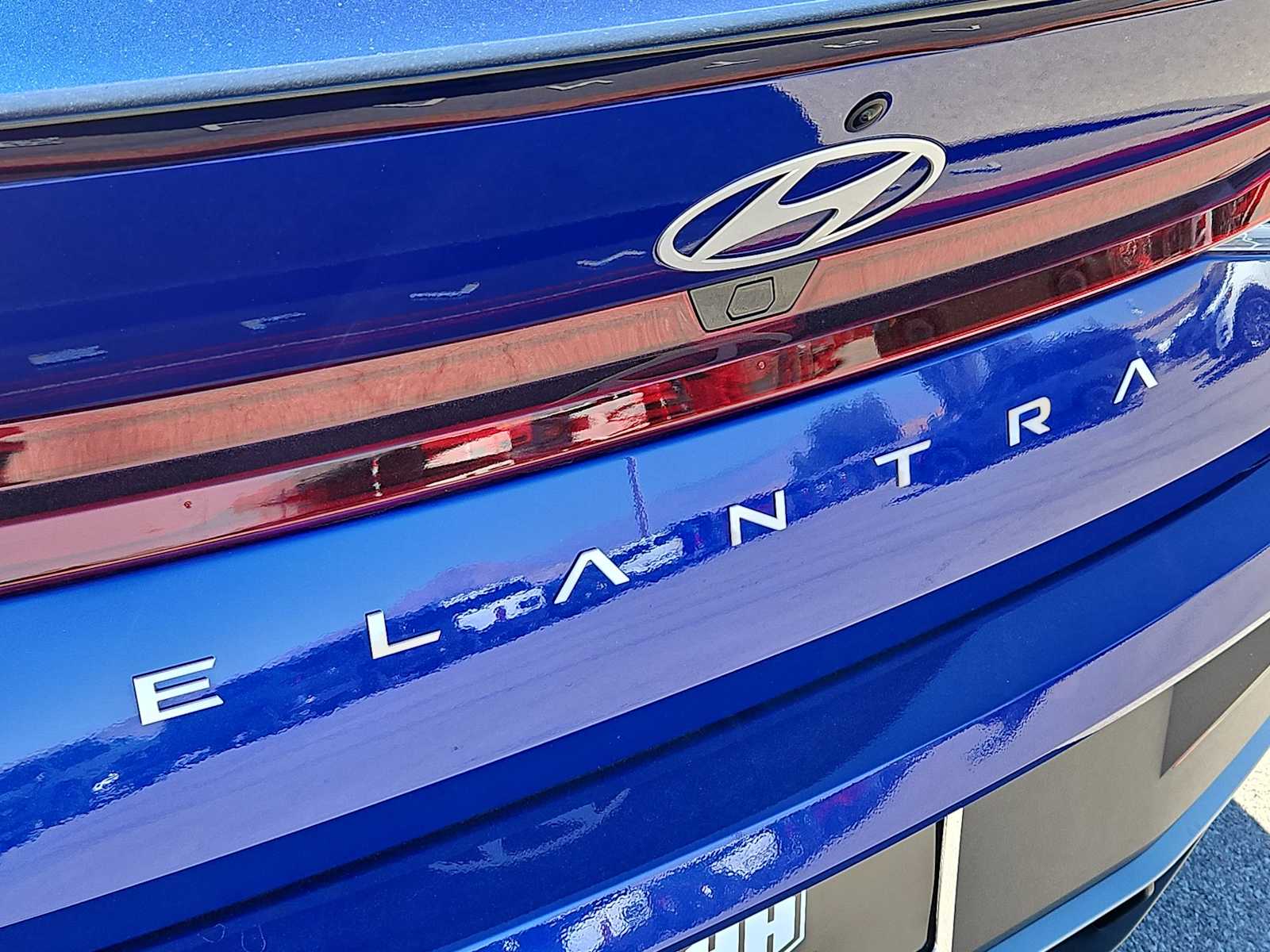 Thumbnail: 2025 Hyundai Elantra - 12