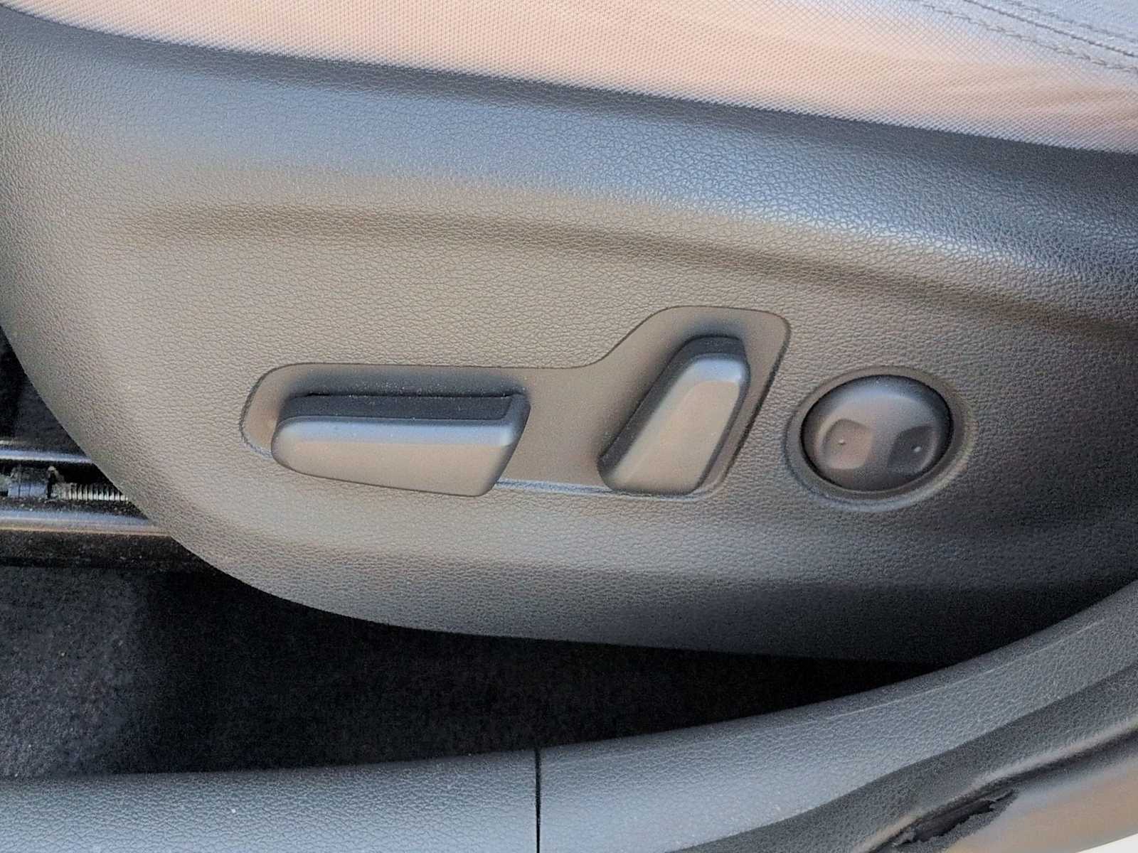 Thumbnail: 2019 Hyundai Tucson - 17