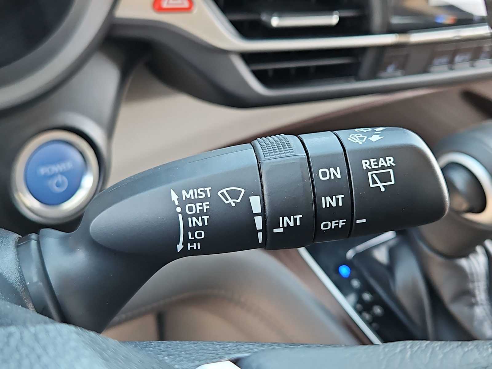 Thumbnail: 2023 Toyota Sienna - 25
