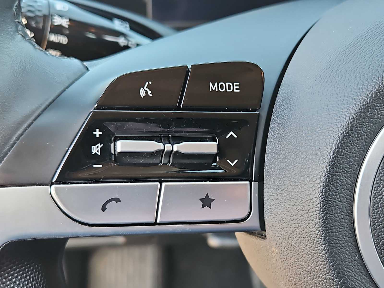 Thumbnail: 2025 Hyundai Elantra - 24