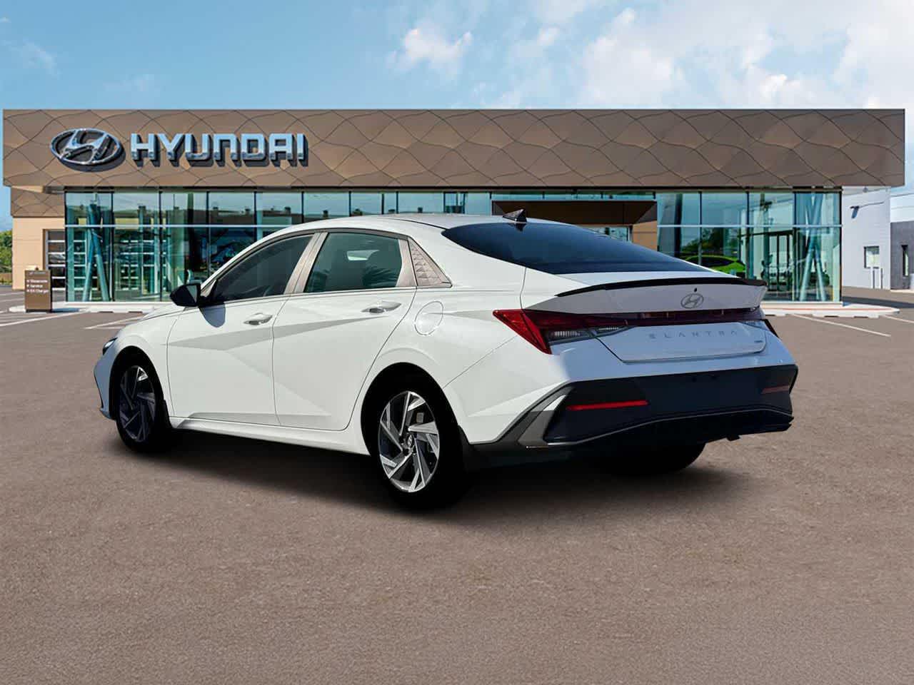 2025 Hyundai Elantra Sport 5