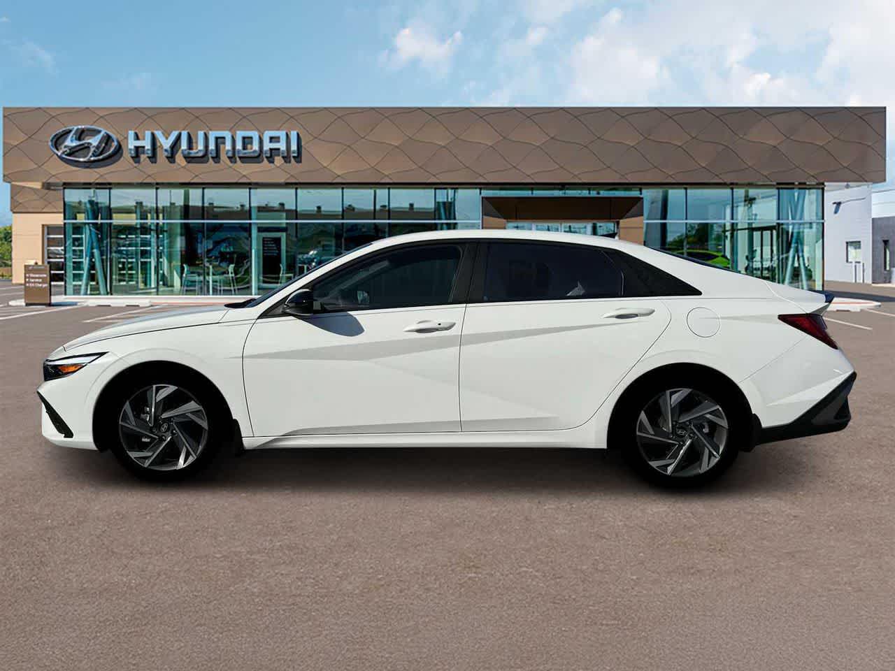 2025 Hyundai Elantra Sport 3