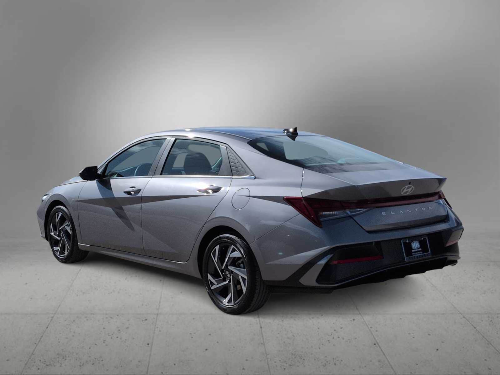 Thumbnail: 2025 Hyundai Elantra - 6