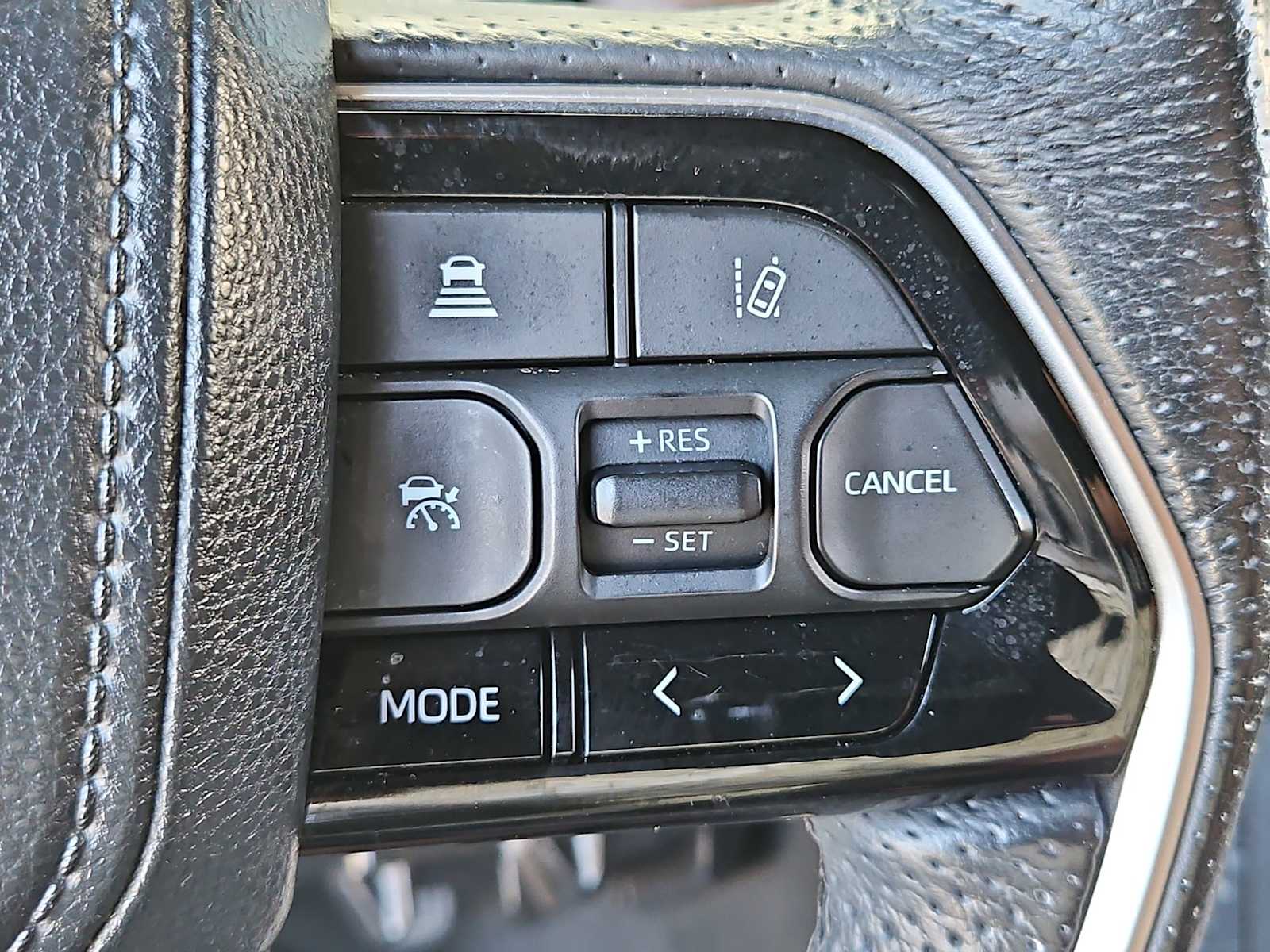 Thumbnail: 2022 Toyota Tundra - 23