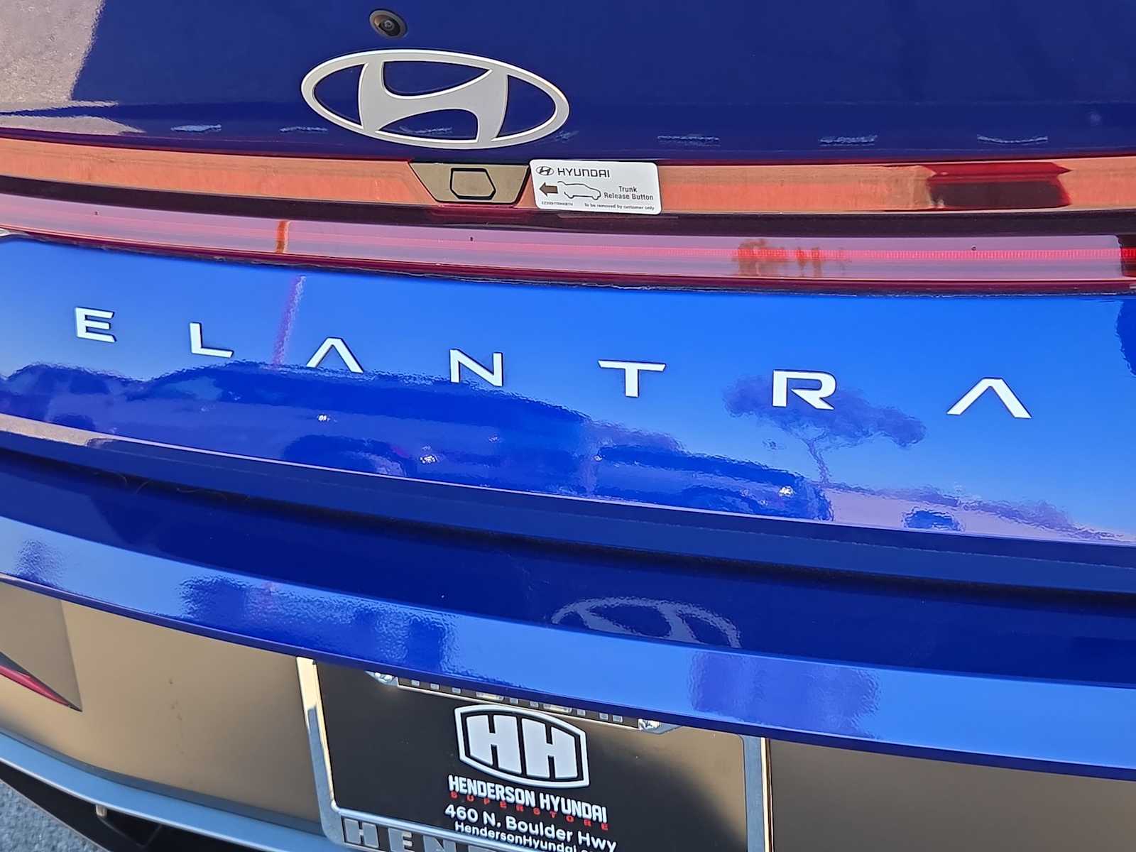 Thumbnail: 2025 Hyundai Elantra - 12