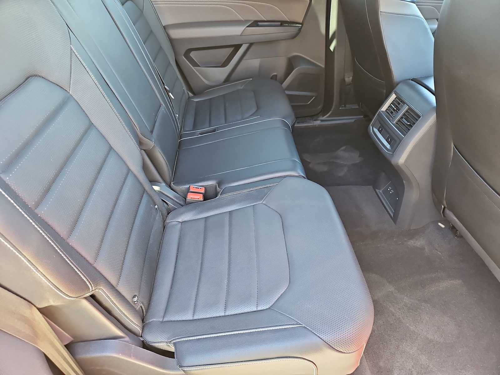 Thumbnail: 2021 Volkswagen Atlas - 20