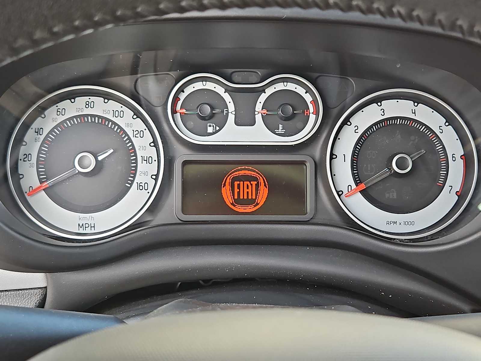 Thumbnail: 2014 Fiat 500L - 32