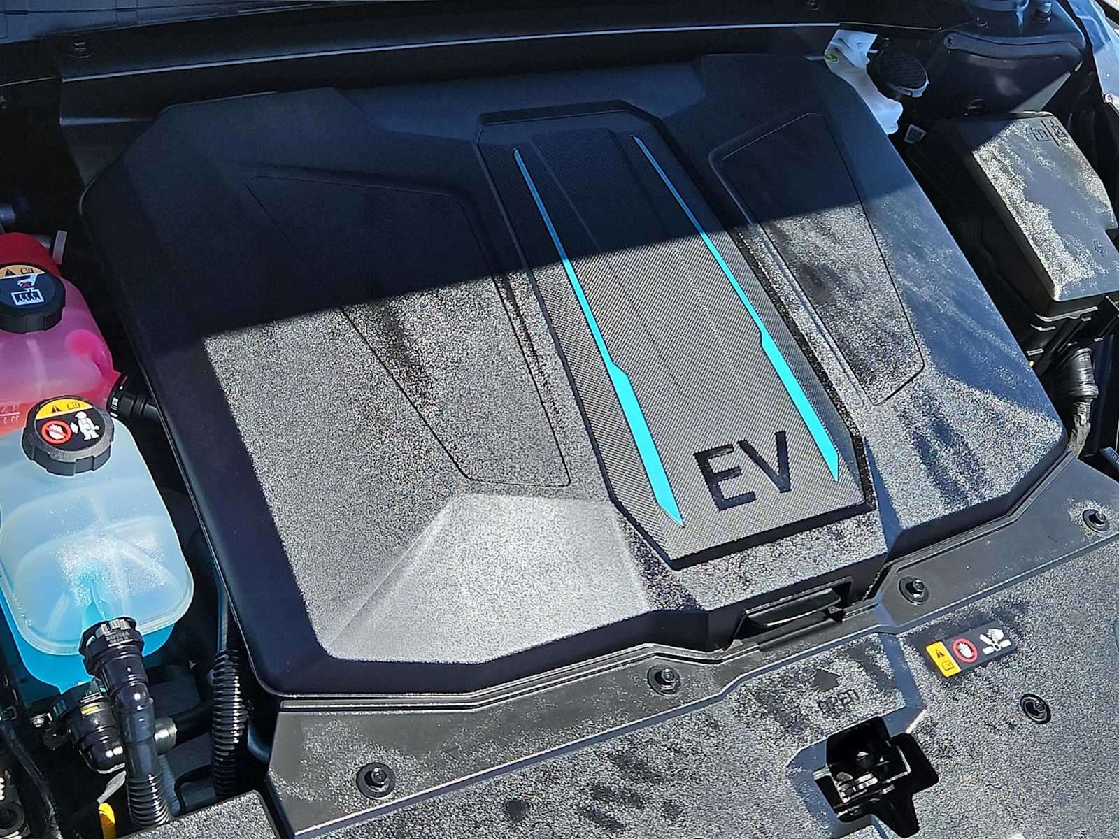 Thumbnail: 2024 Hyundai Ioniq 5 - 13