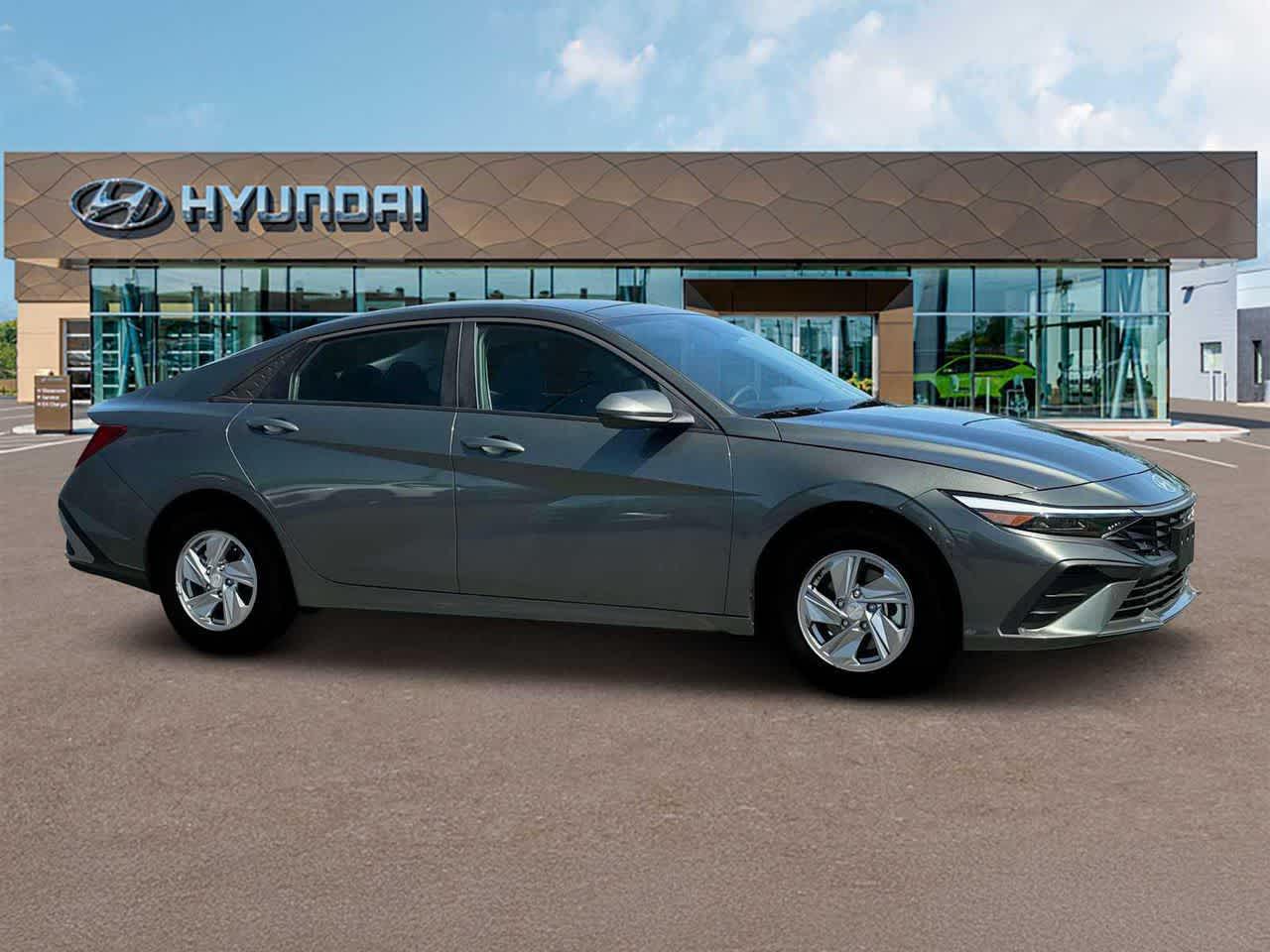 Thumbnail: 2025 Hyundai Elantra - 10