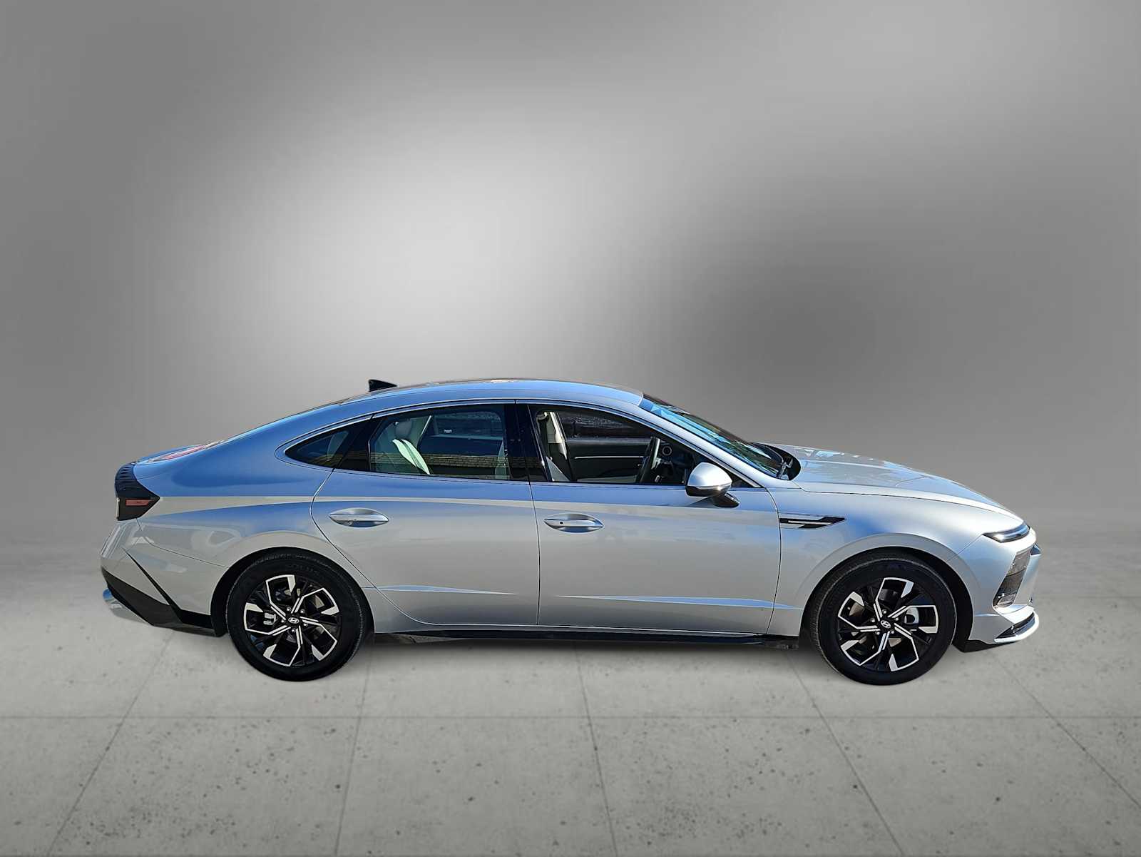 Thumbnail: 2025 Hyundai Sonata - 9