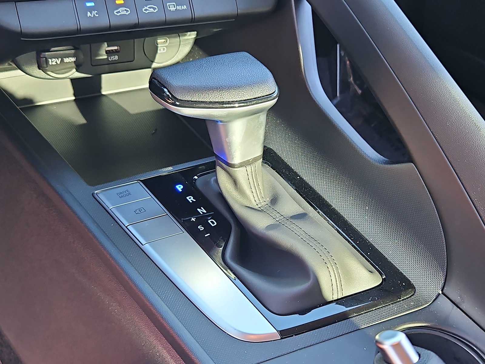 Thumbnail: 2025 Hyundai Elantra - 31