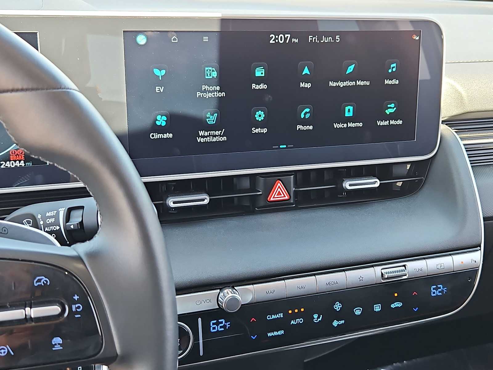 Thumbnail: 2024 Hyundai Ioniq 5 - 26