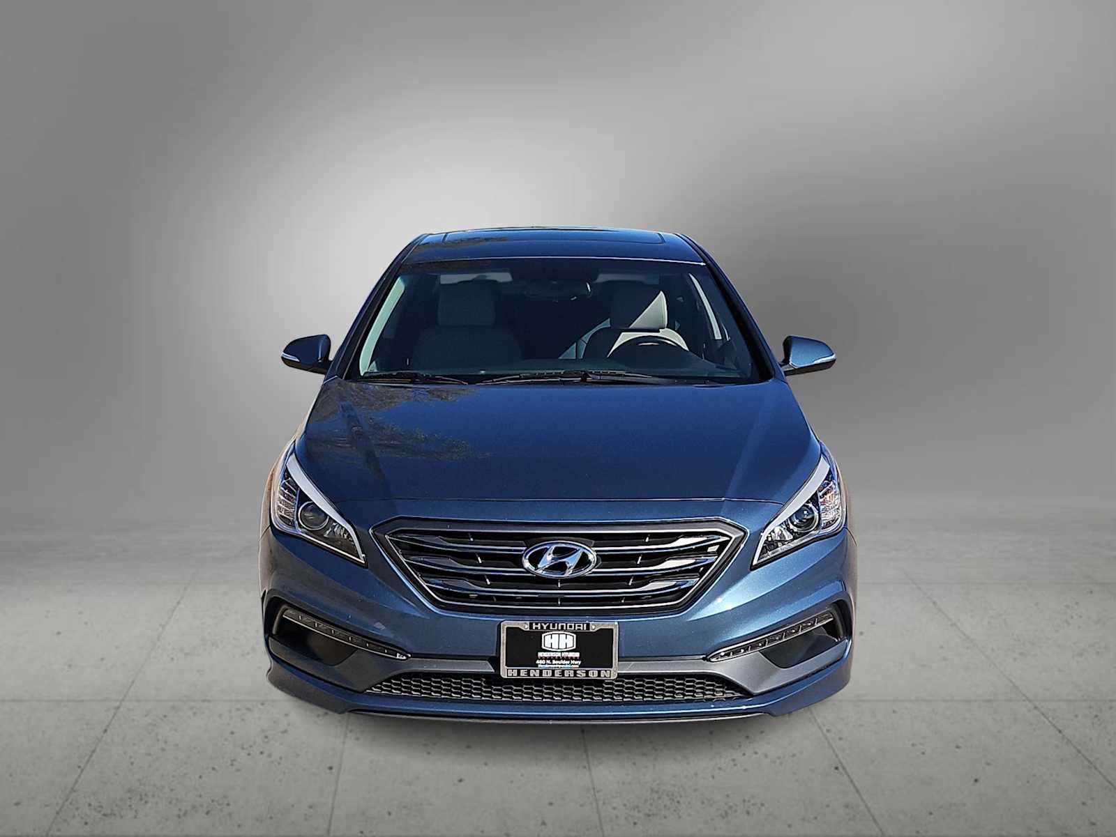 Thumbnail: 2016 Hyundai Sonata - 3