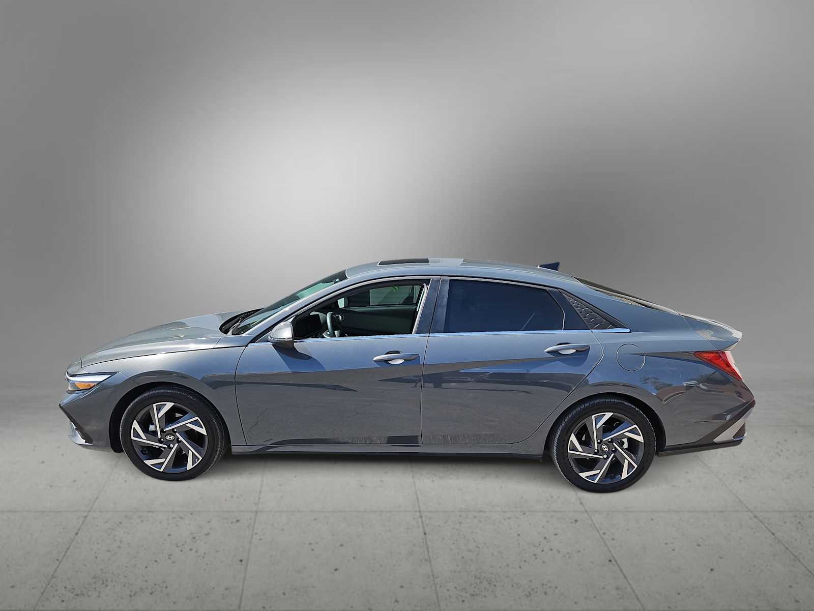 Thumbnail: 2025 Hyundai Elantra - 5