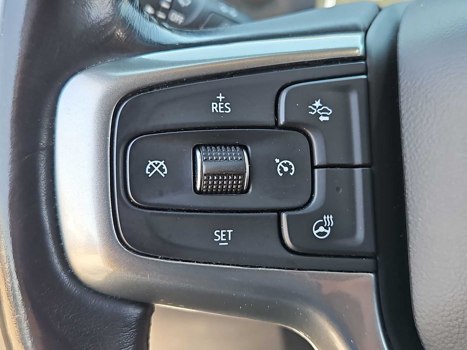 Thumbnail: 2021 Chevrolet Silverado 1500 - 21