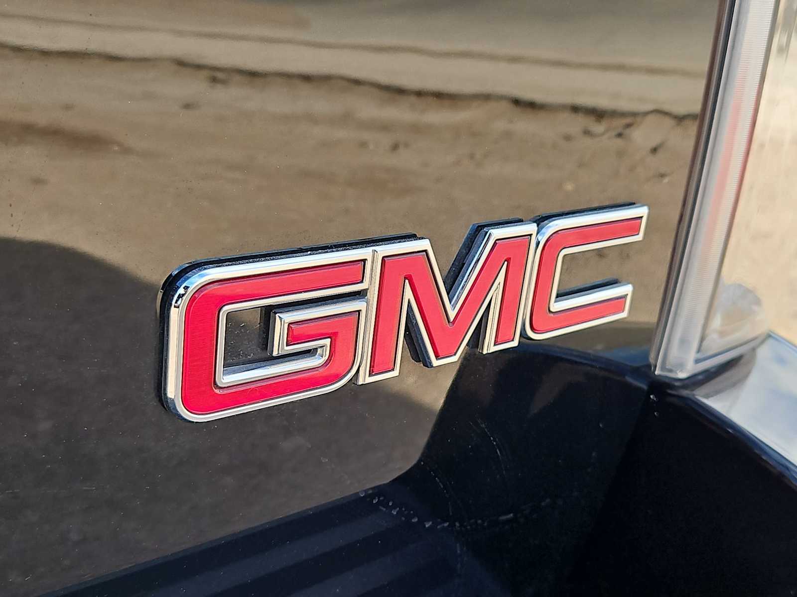Thumbnail: 2013 GMC Yukon - 12