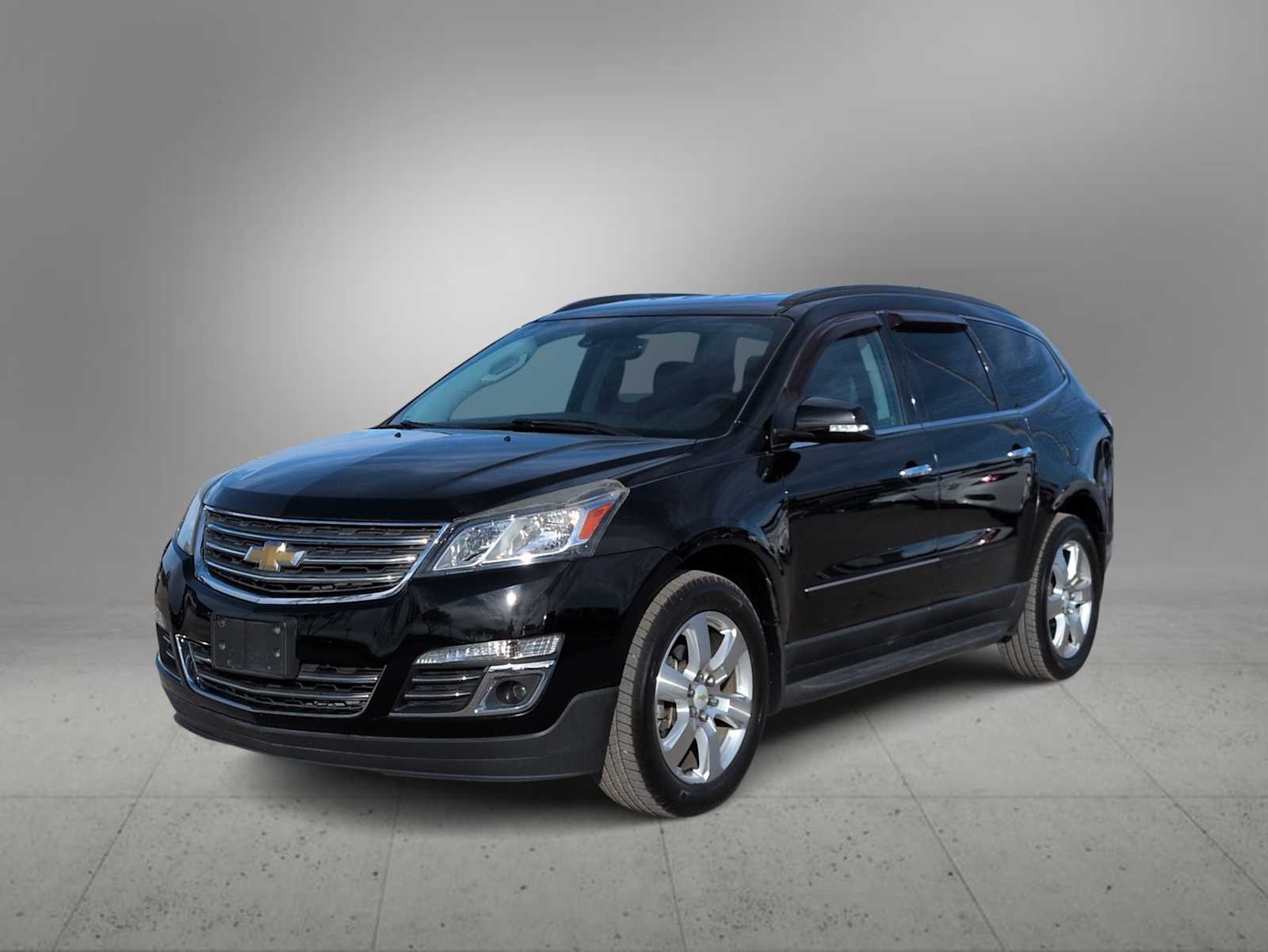 Thumbnail: 2017 Chevrolet Traverse - 4