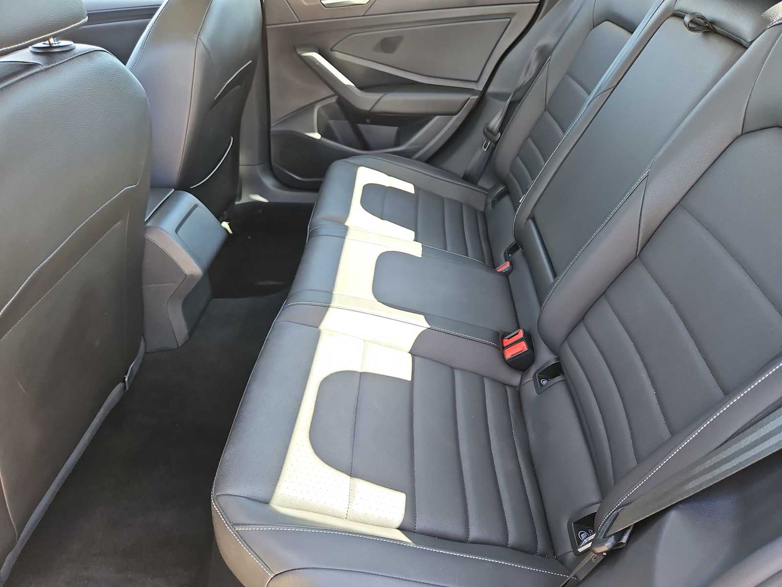 Thumbnail: 2021 Volkswagen Jetta - 20