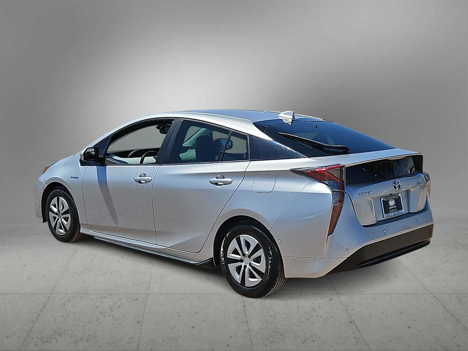 Thumbnail: 2018 Toyota Prius - 6
