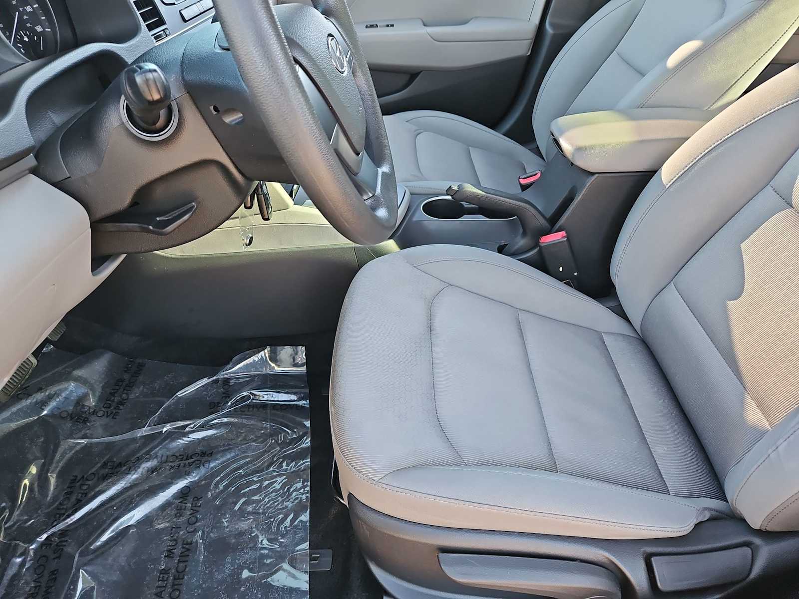 Thumbnail: 2017 Hyundai Elantra - 16