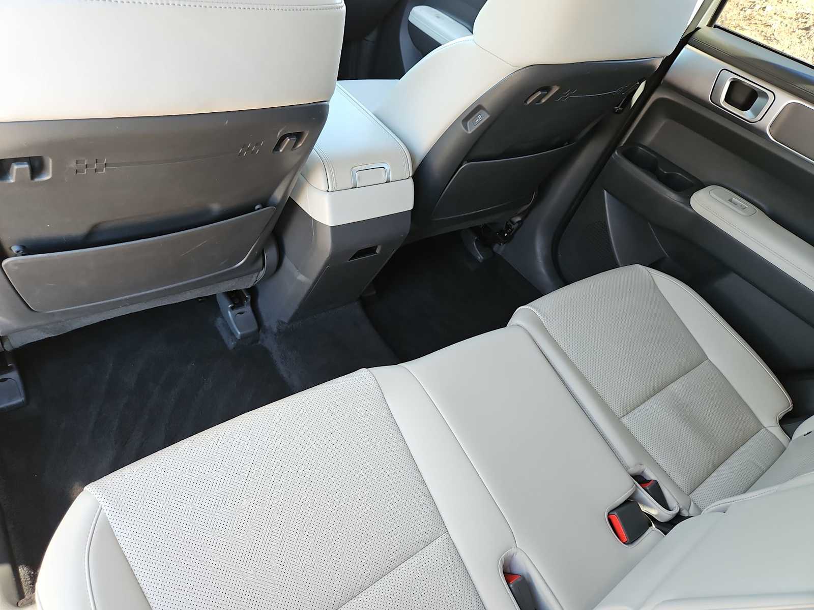 Thumbnail: 2024 Hyundai Santa Fe - 18