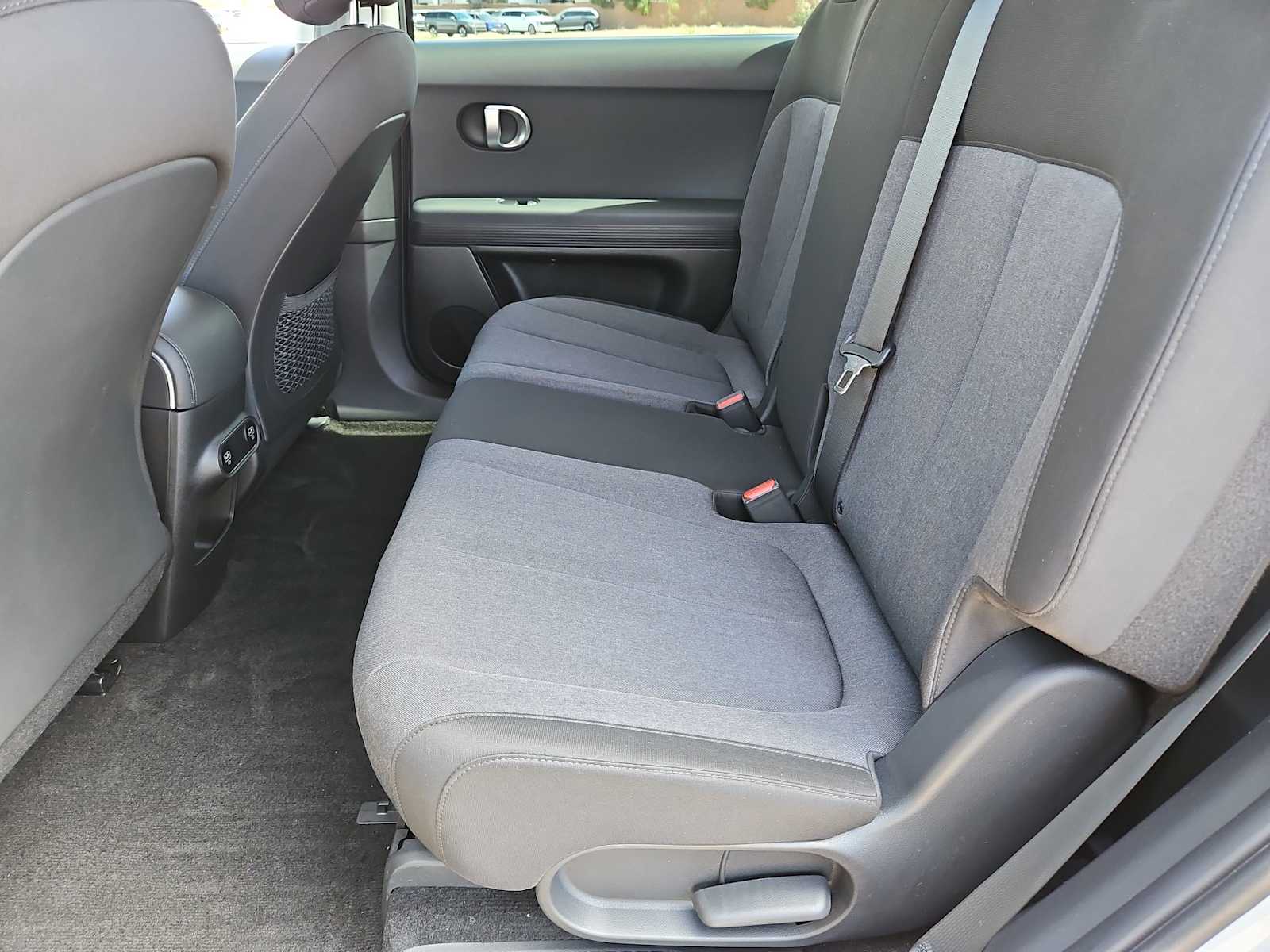 Thumbnail: 2024 Hyundai Ioniq 5 - 19