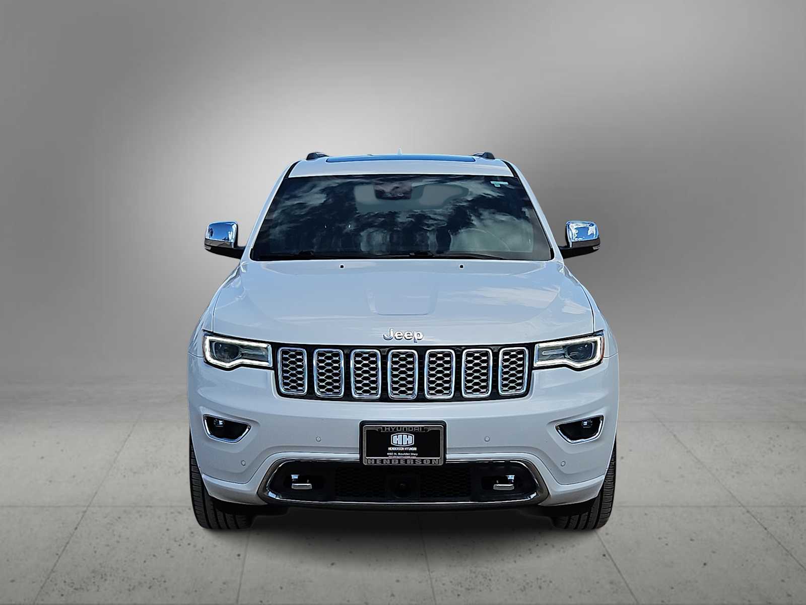 Thumbnail: 2017 Jeep Grand Cherokee - 3