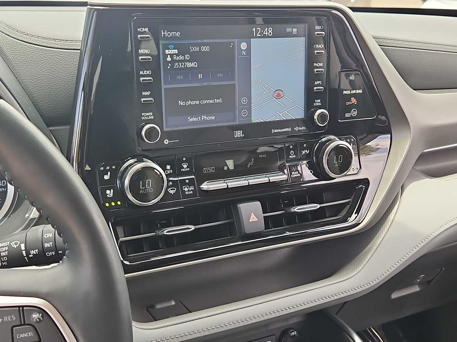 2022 Toyota Highlander Limited 26