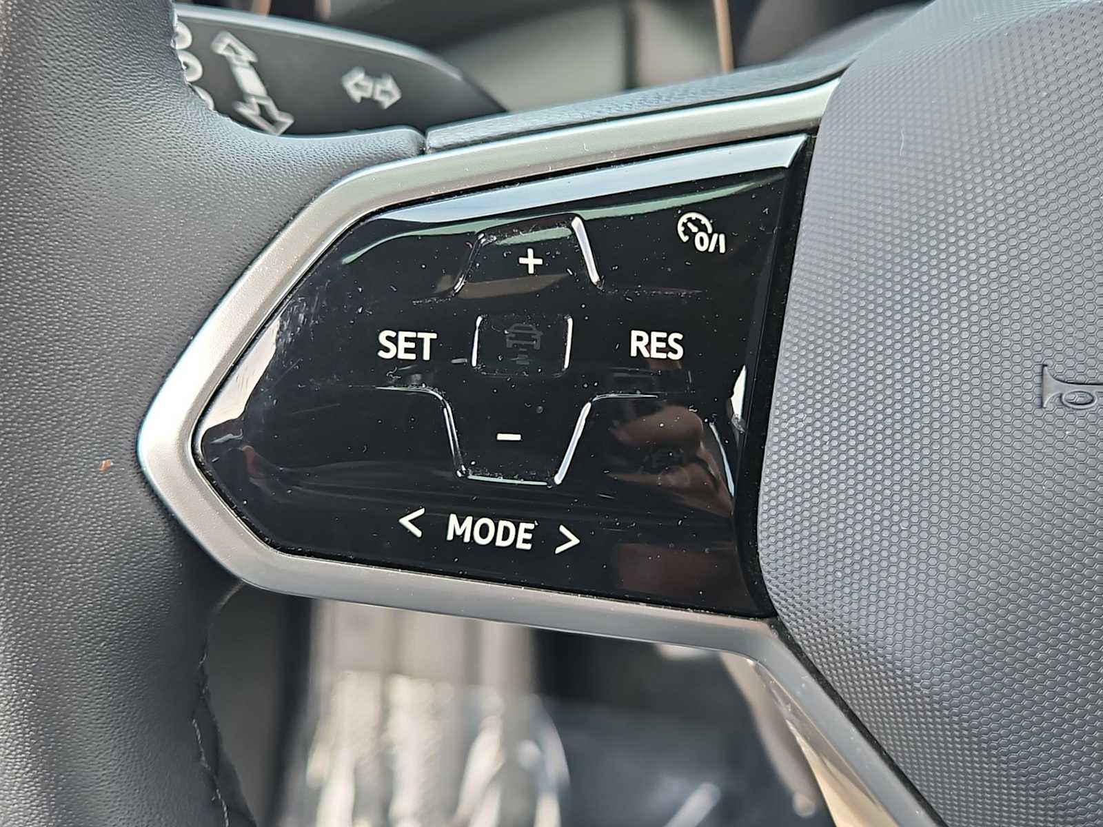 Thumbnail: 2023 Volkswagen ID.4 - 23