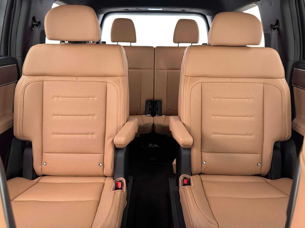 Thumbnail: 2026 Hyundai Santa Fe - 9