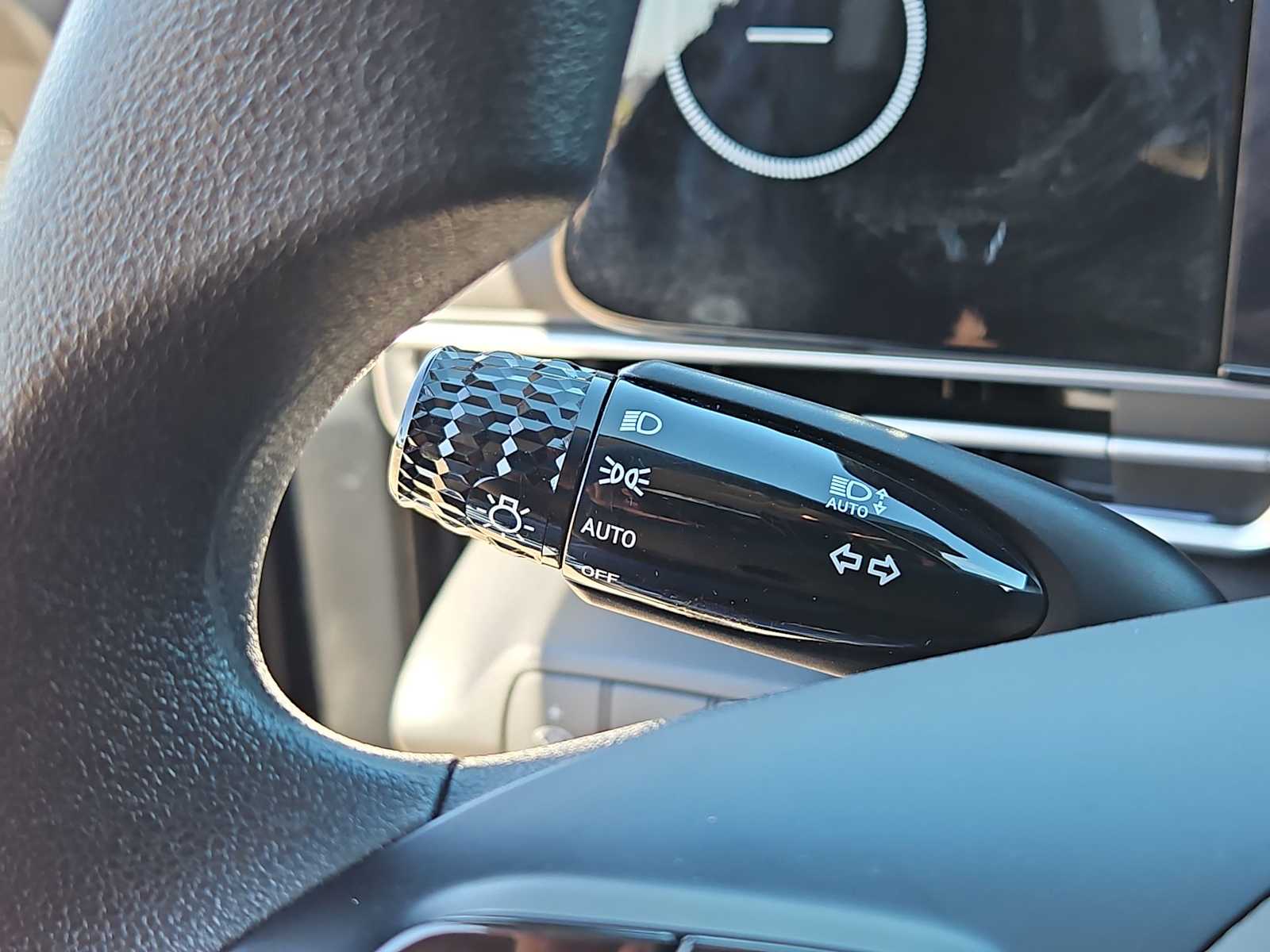 Thumbnail: 2024 Hyundai Elantra - 25