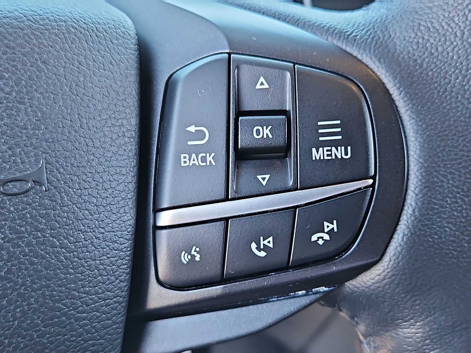 Thumbnail: 2020 Ford Explorer - 25