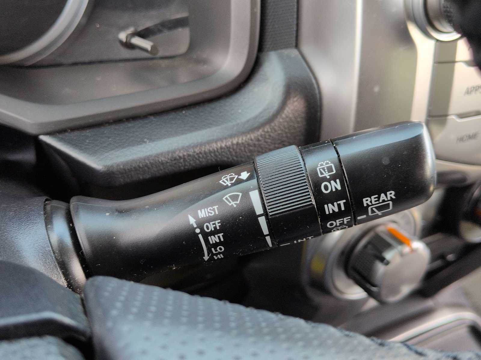 Thumbnail: 2017 Toyota 4Runner - 25