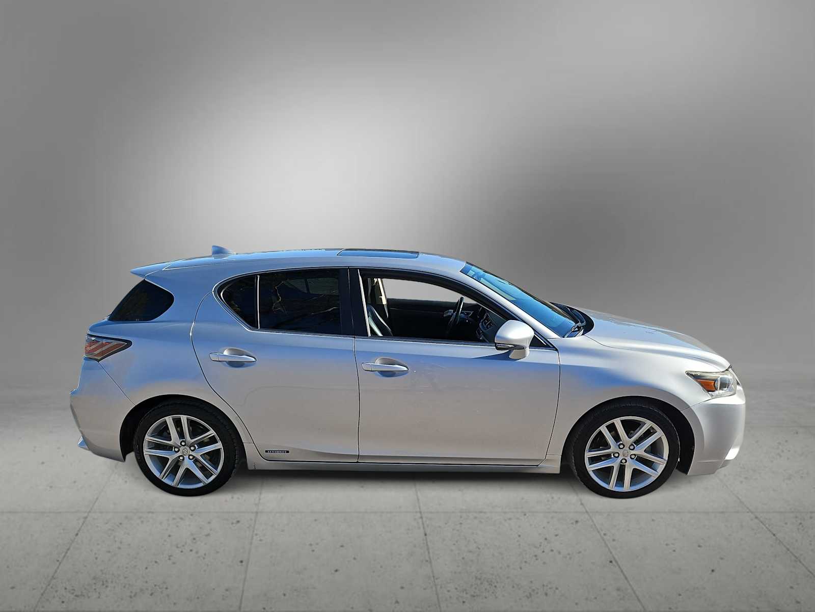 Thumbnail: 2015 Lexus CT - 9