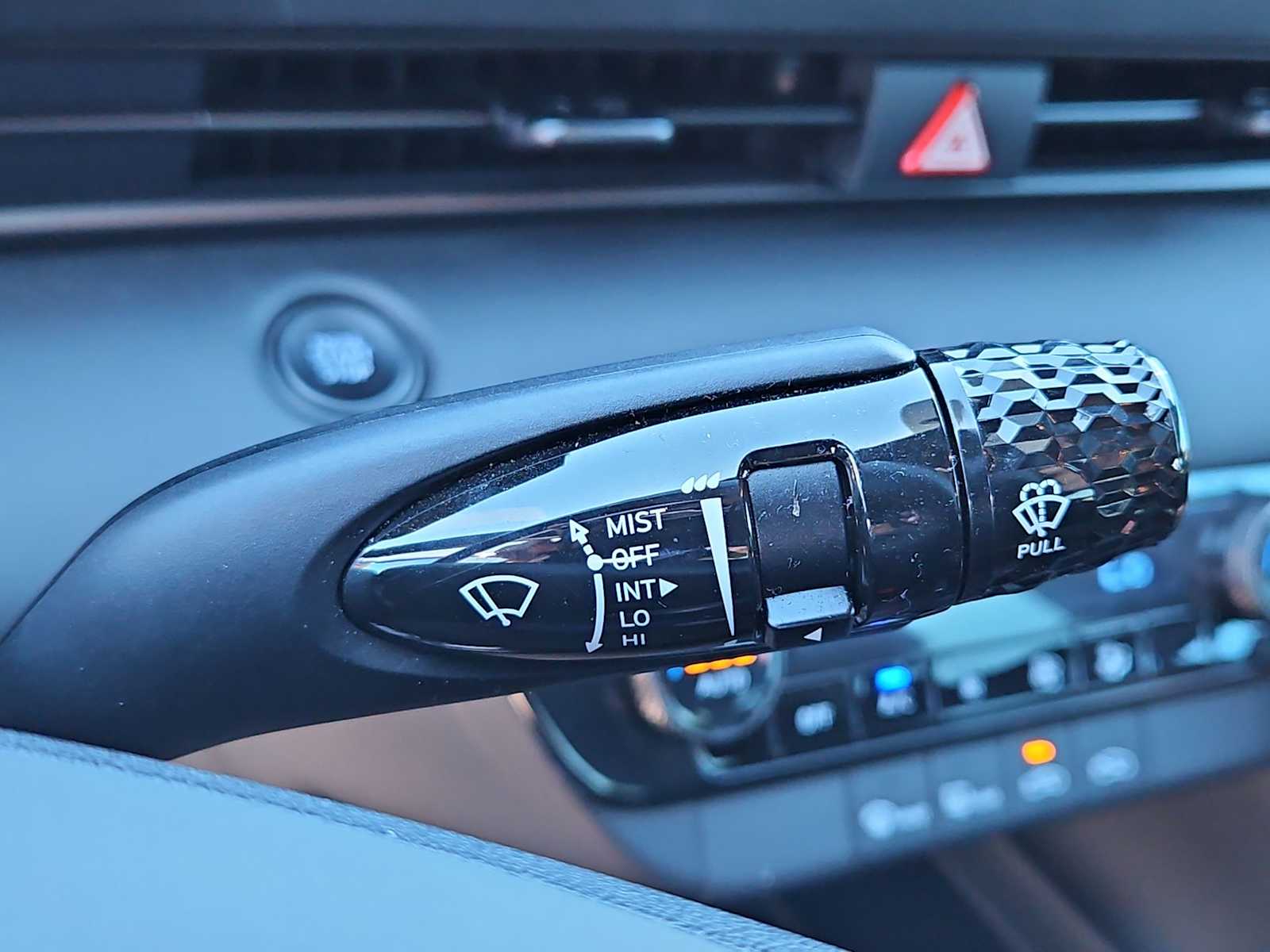 Thumbnail: 2025 Hyundai Elantra - 25