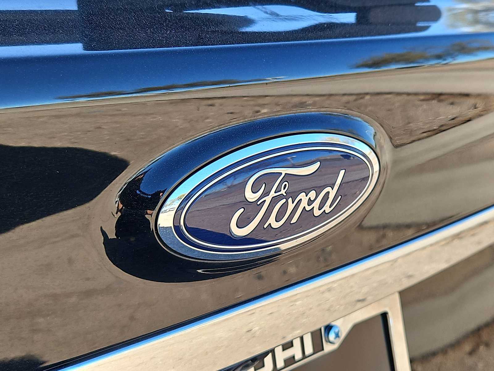 Thumbnail: 2019 Ford Edge - 12