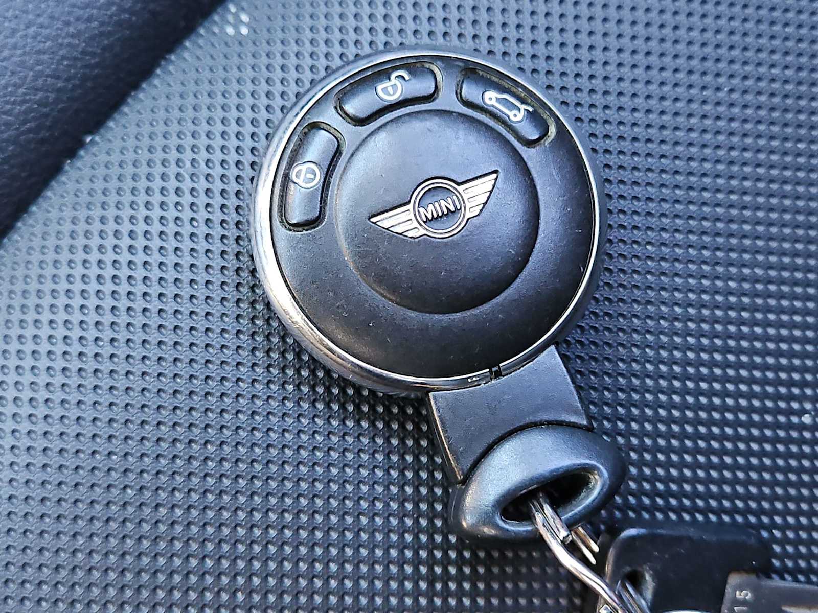 Thumbnail: 2014 MINI Cooper Countryman - 30