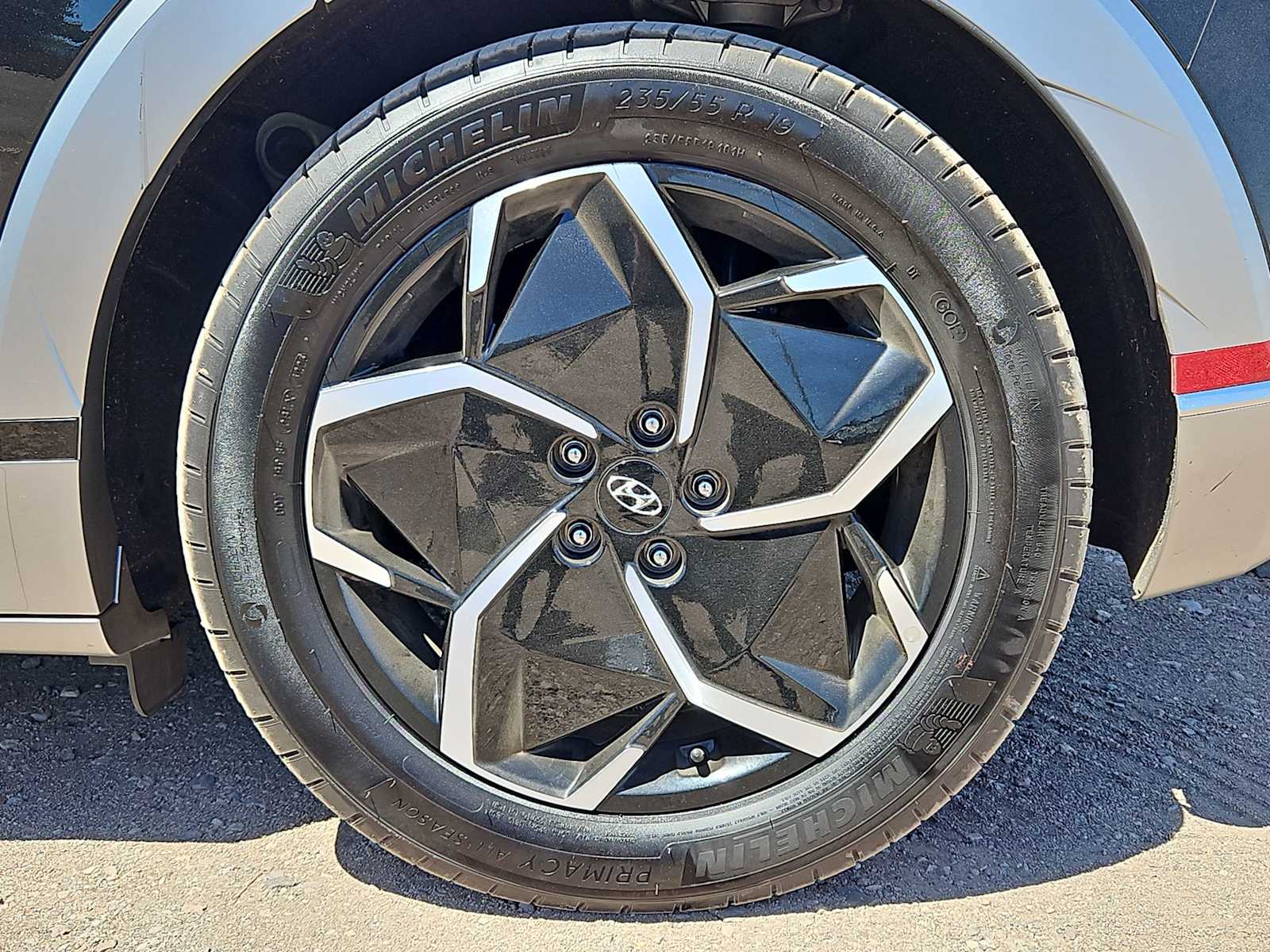 Thumbnail: 2024 Hyundai Ioniq 5 - 12