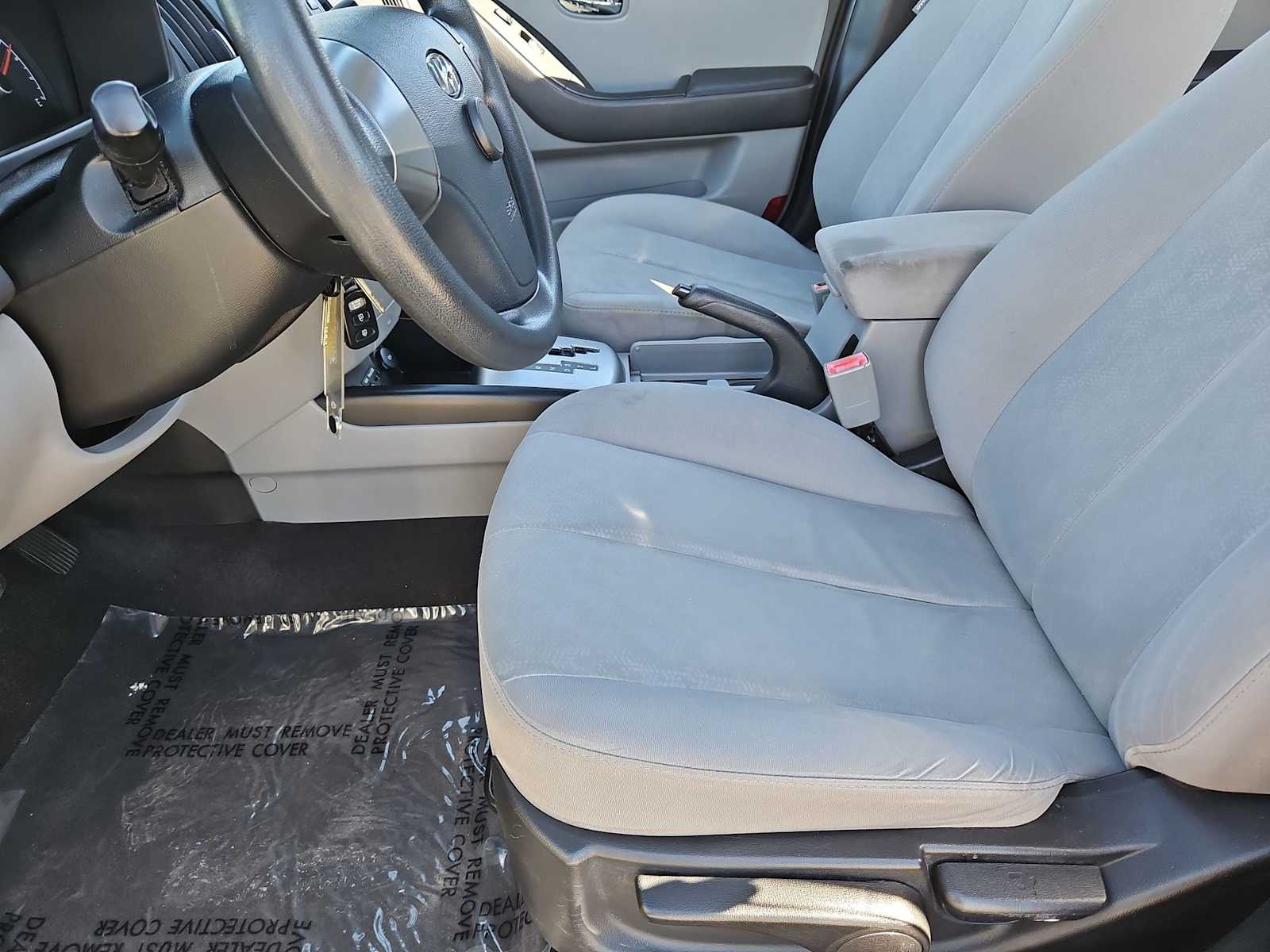 Thumbnail: 2010 Hyundai Elantra - 16