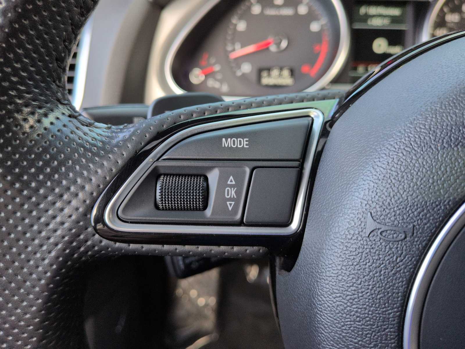 Thumbnail: 2015 Audi Q7 - 25