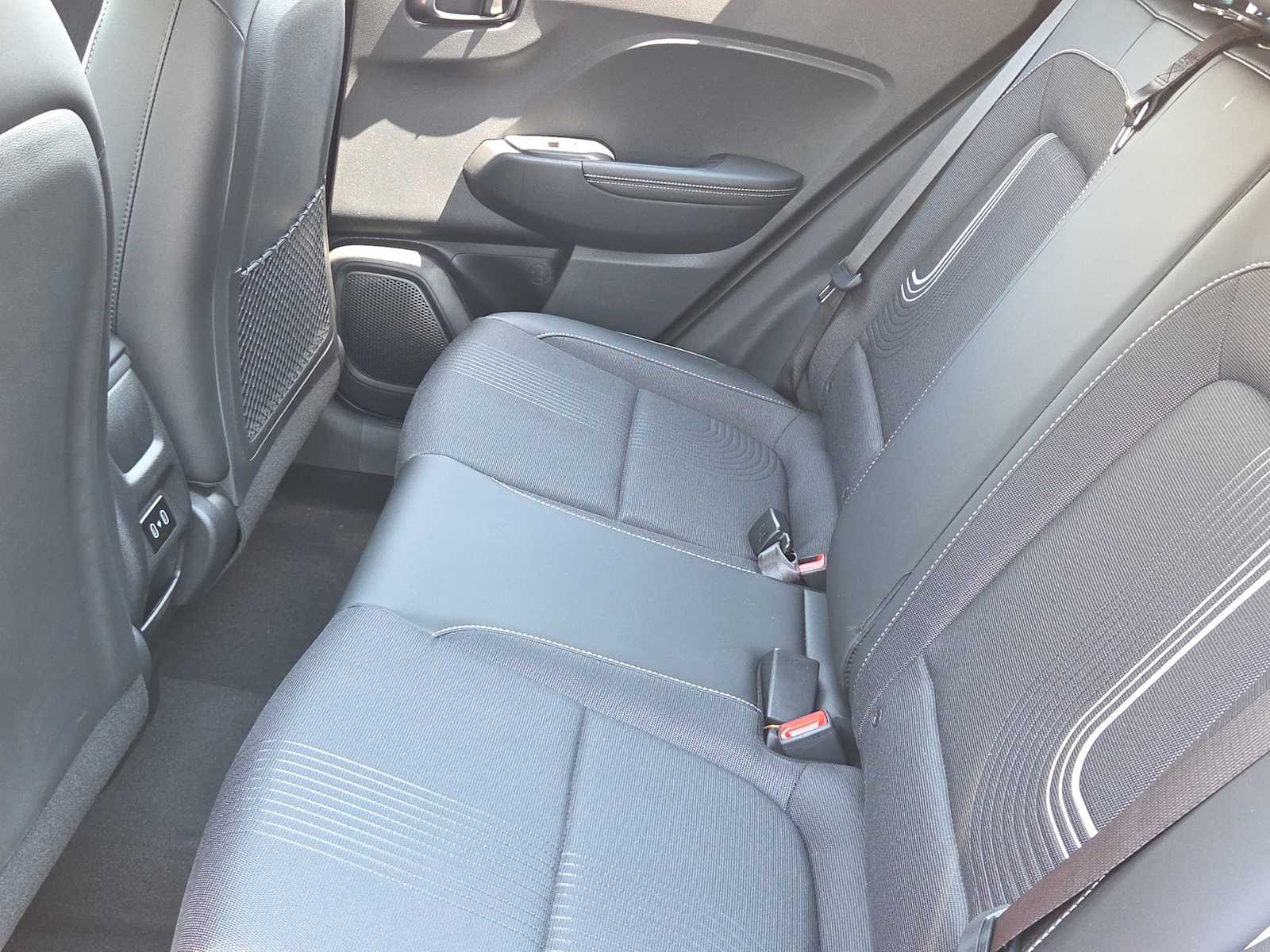 Thumbnail: 2025 Hyundai Venue - 17