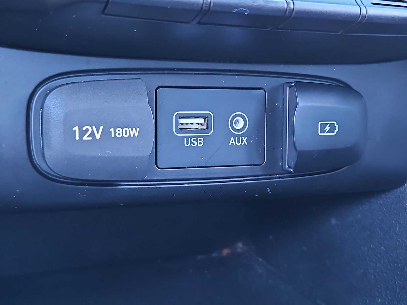 Thumbnail: 2019 Hyundai Veloster - 28