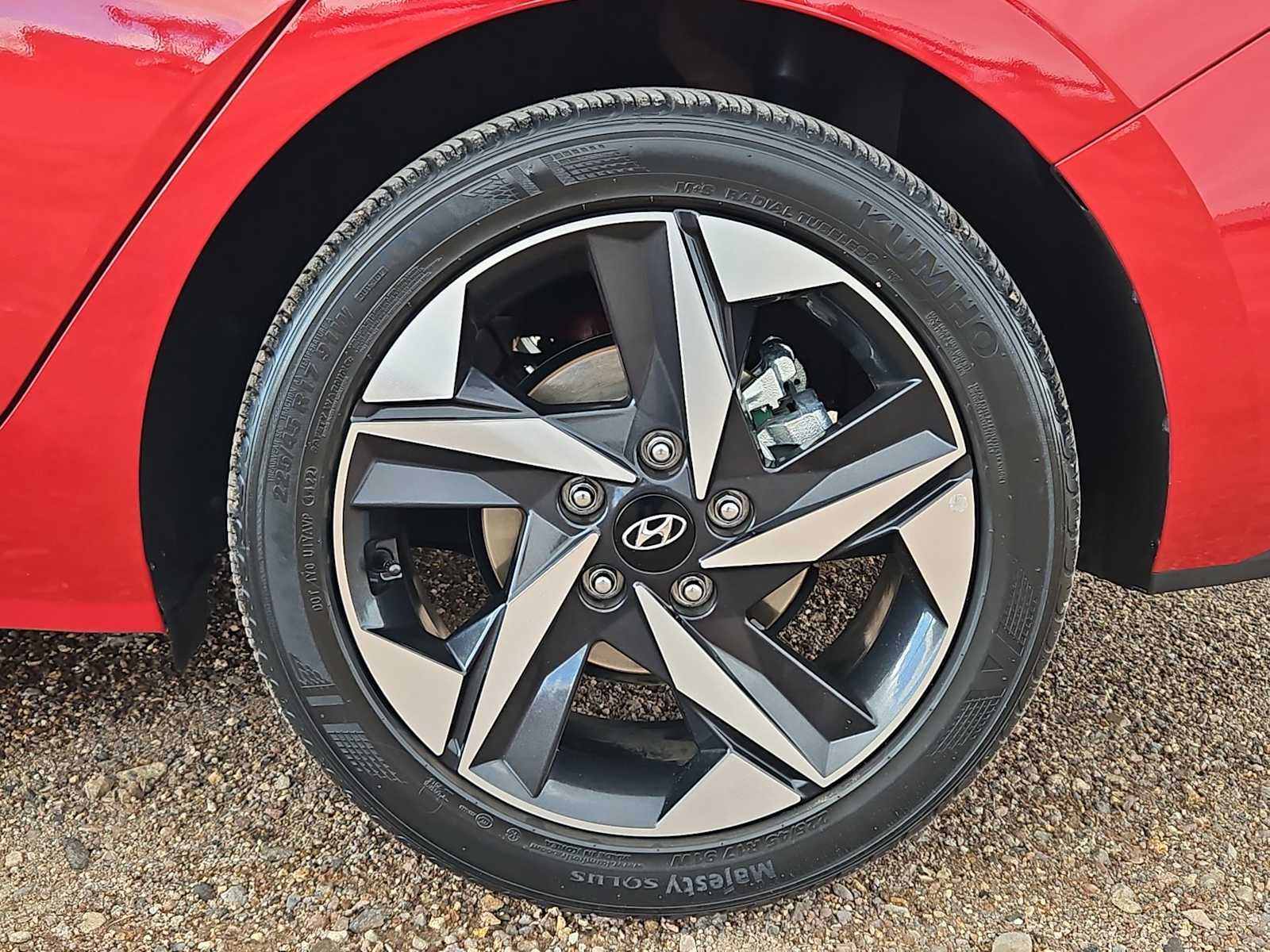 Thumbnail: 2023 Hyundai Elantra - 13