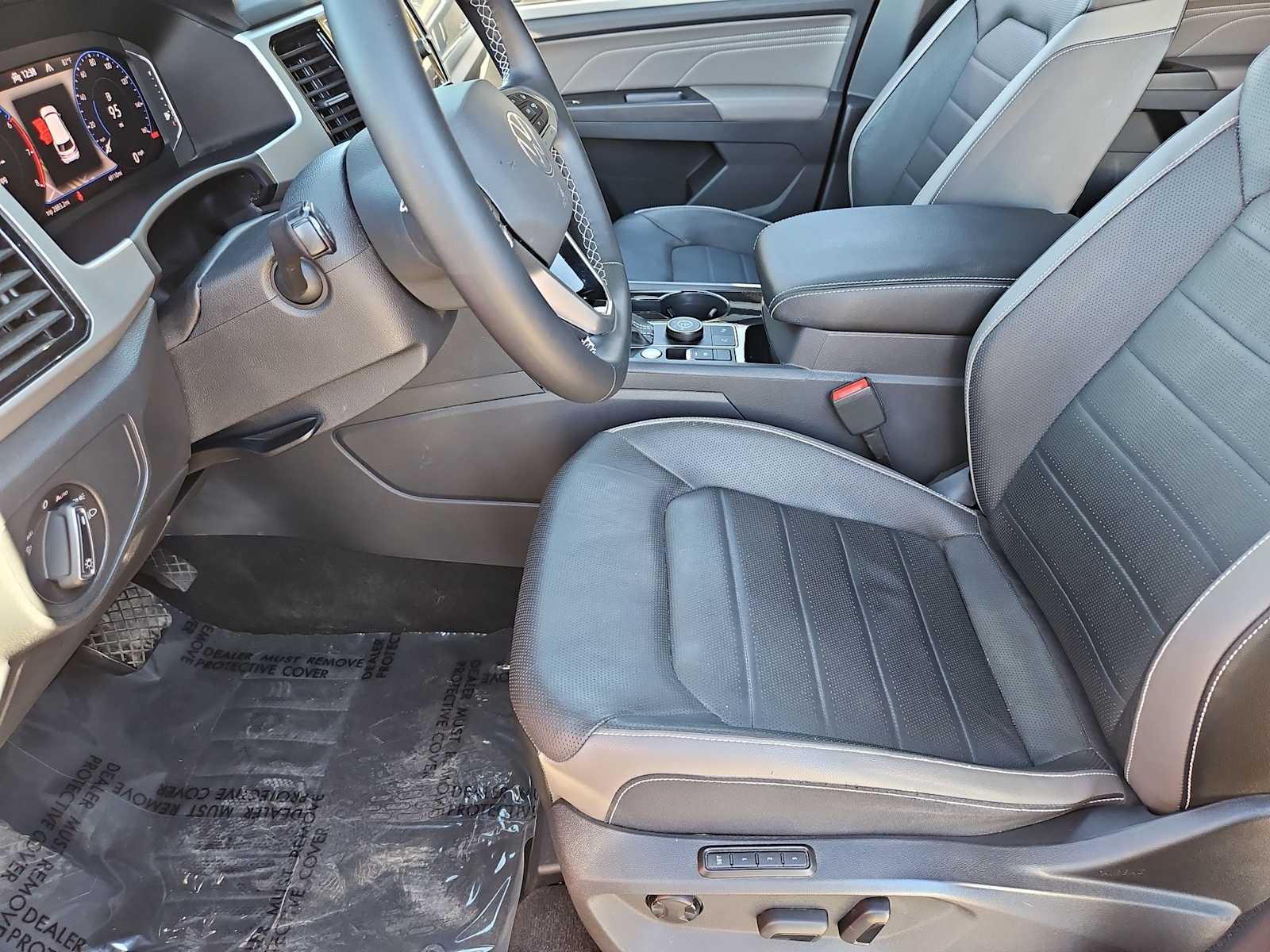 Thumbnail: 2021 Volkswagen Atlas - 16