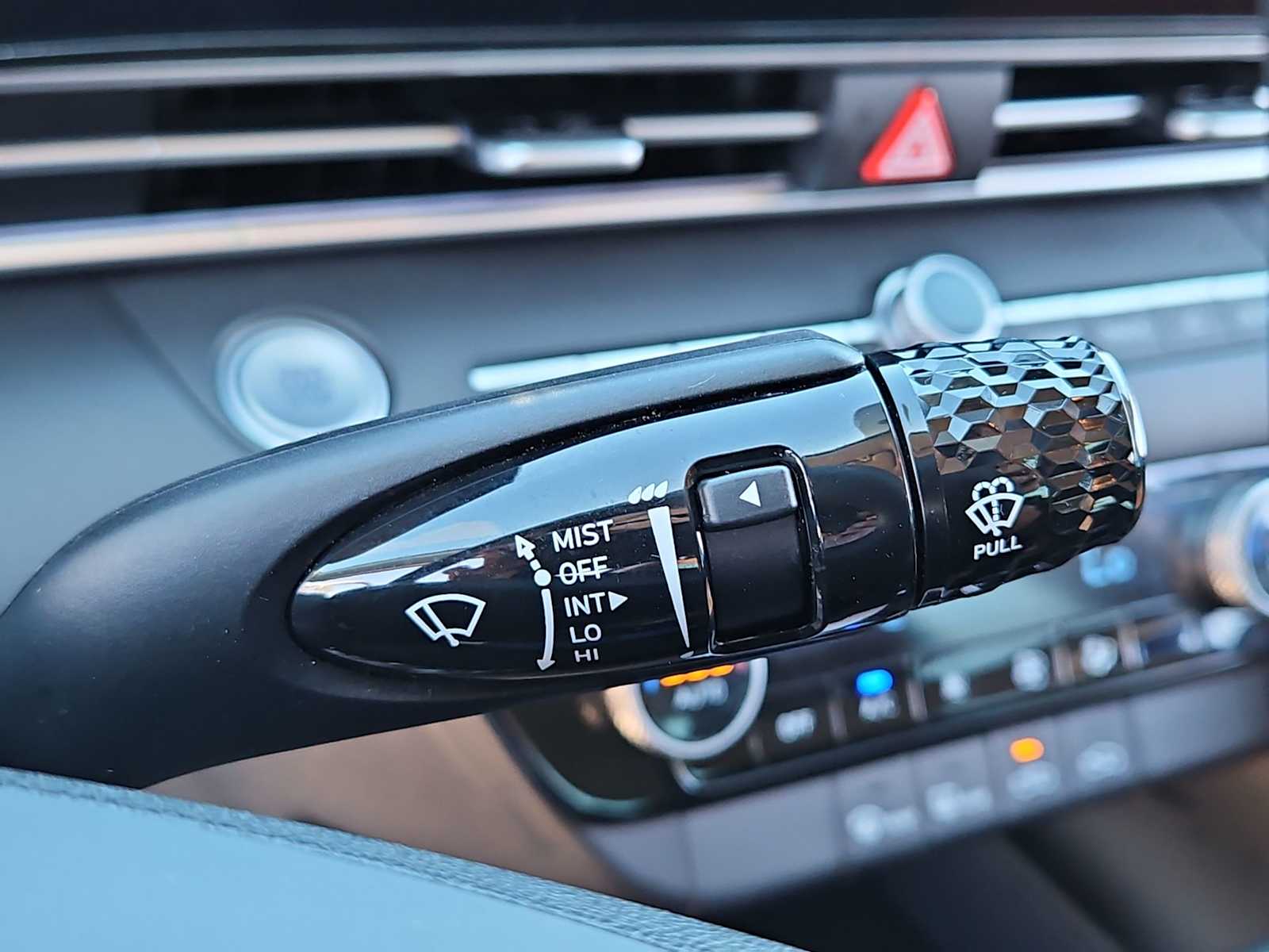 Thumbnail: 2024 Hyundai Elantra - 25