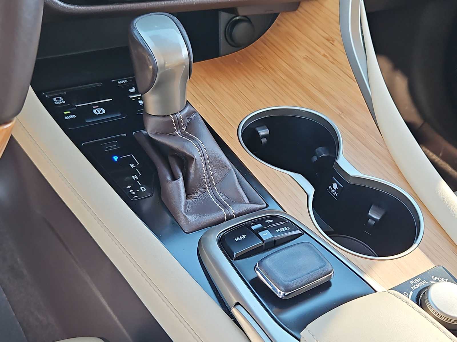 Thumbnail: 2017 Lexus RX - 33