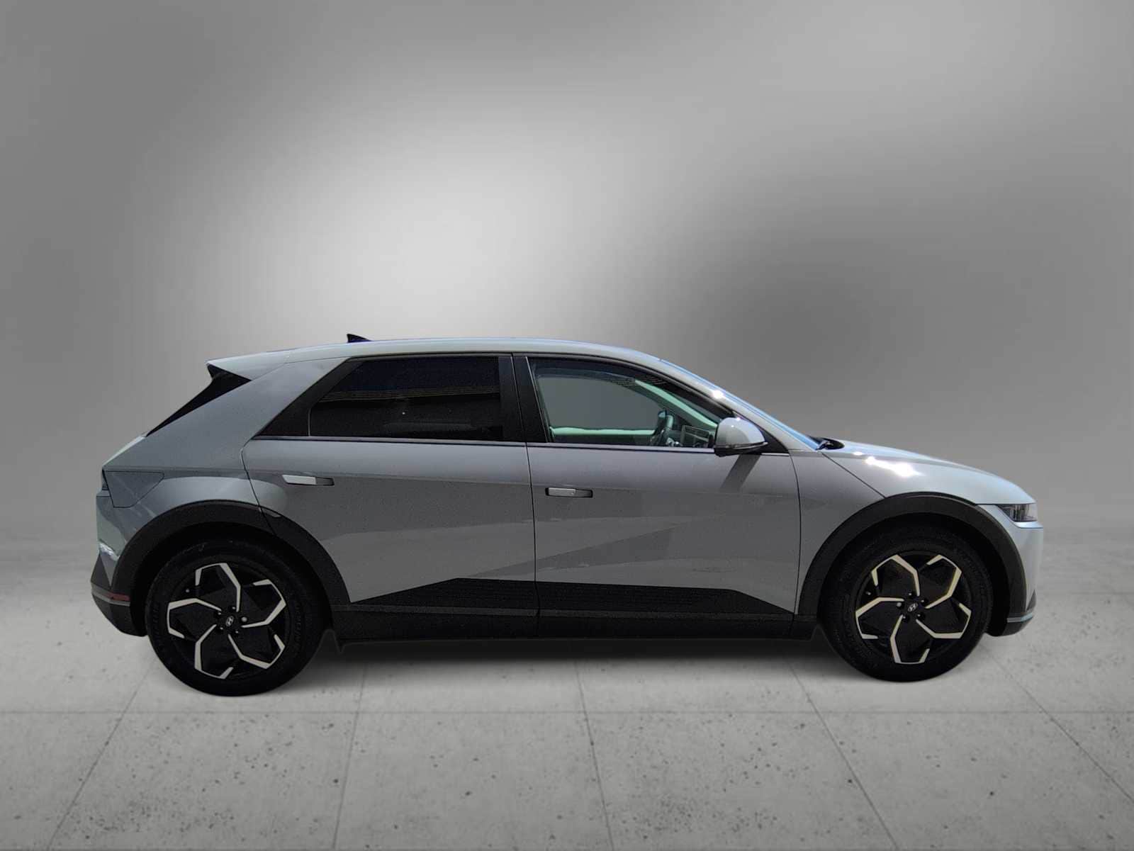 Thumbnail: 2024 Hyundai Ioniq 5 - 9