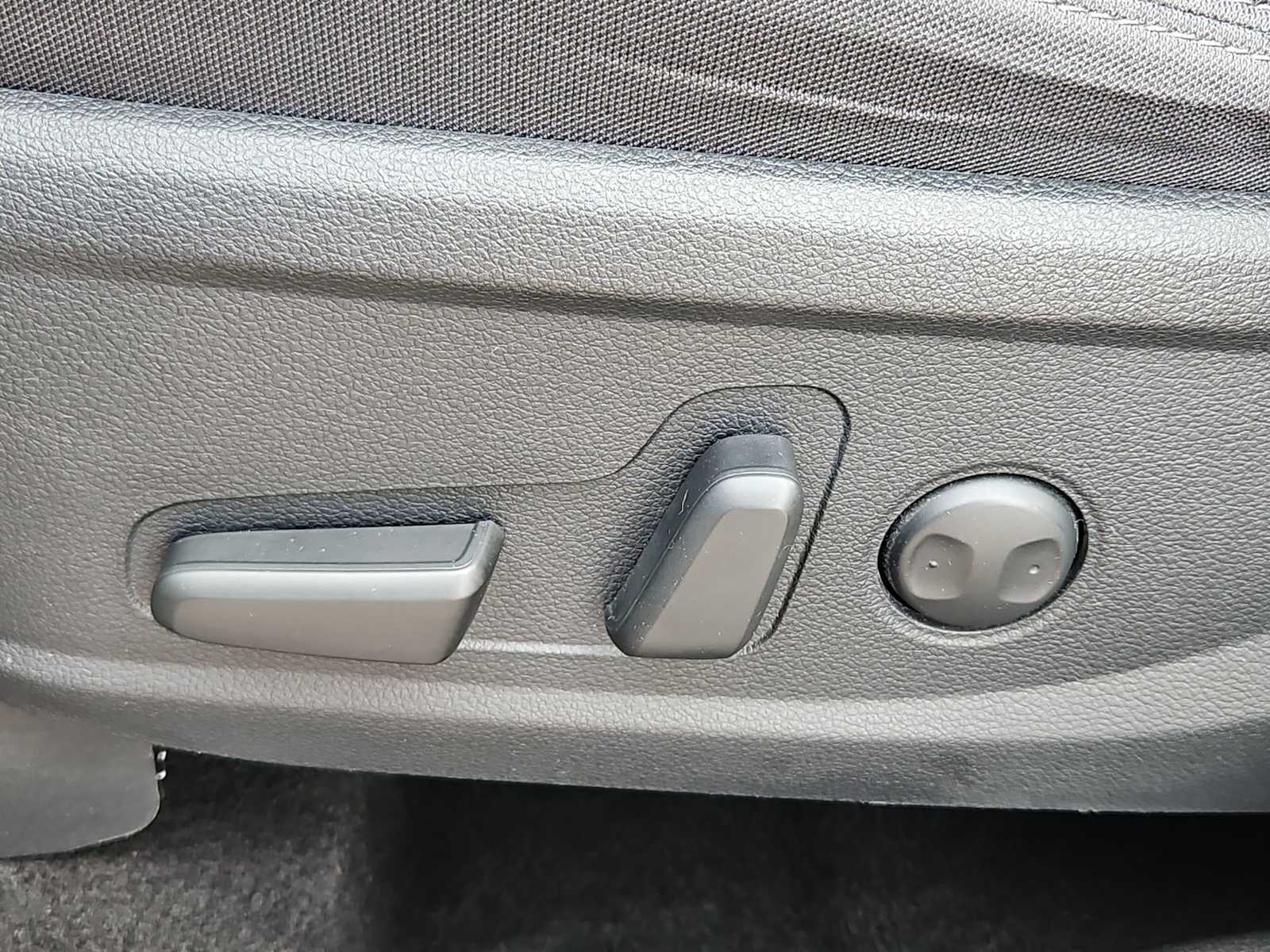 Thumbnail: 2023 Hyundai Santa Fe - 18