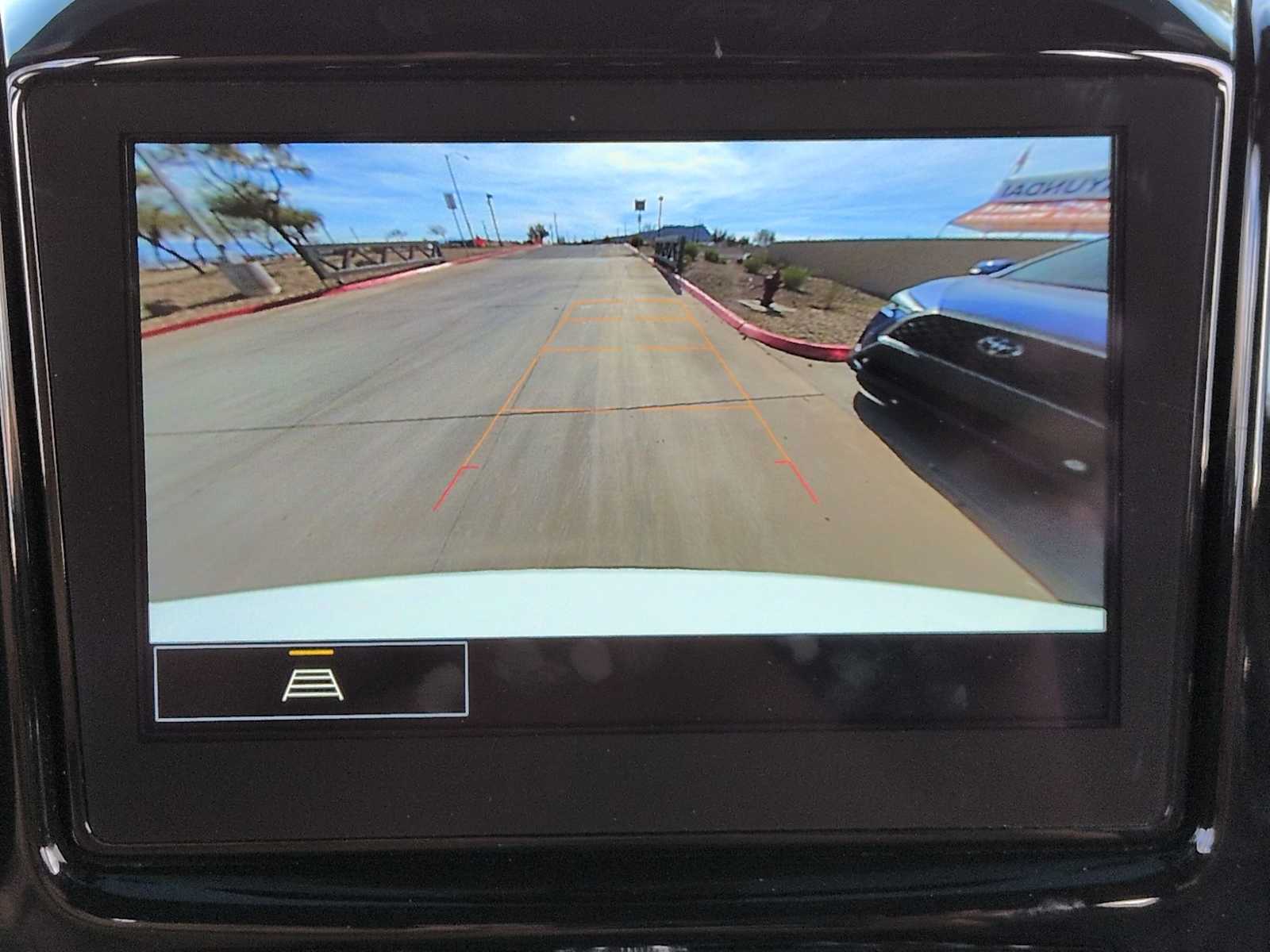 Thumbnail: 2023 Chevrolet Traverse - 29