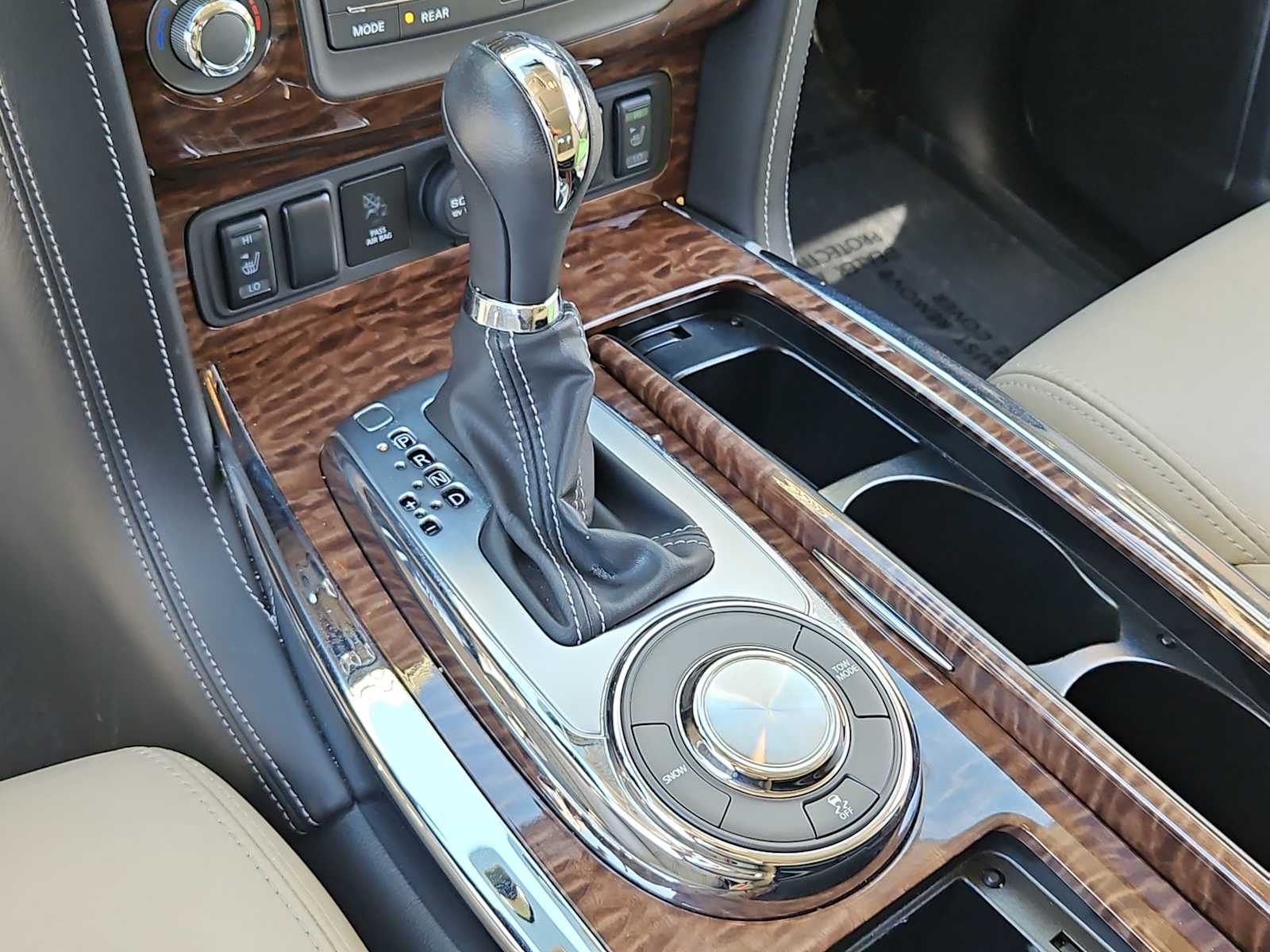 Thumbnail: 2018 Nissan Armada - 29
